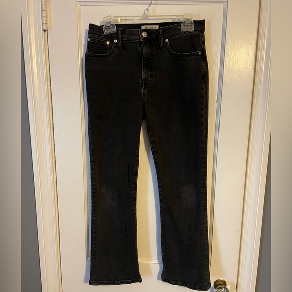 Madewell - Mid Rise Kick Out Jeans in Black Size 26 - Picture 3 of 9